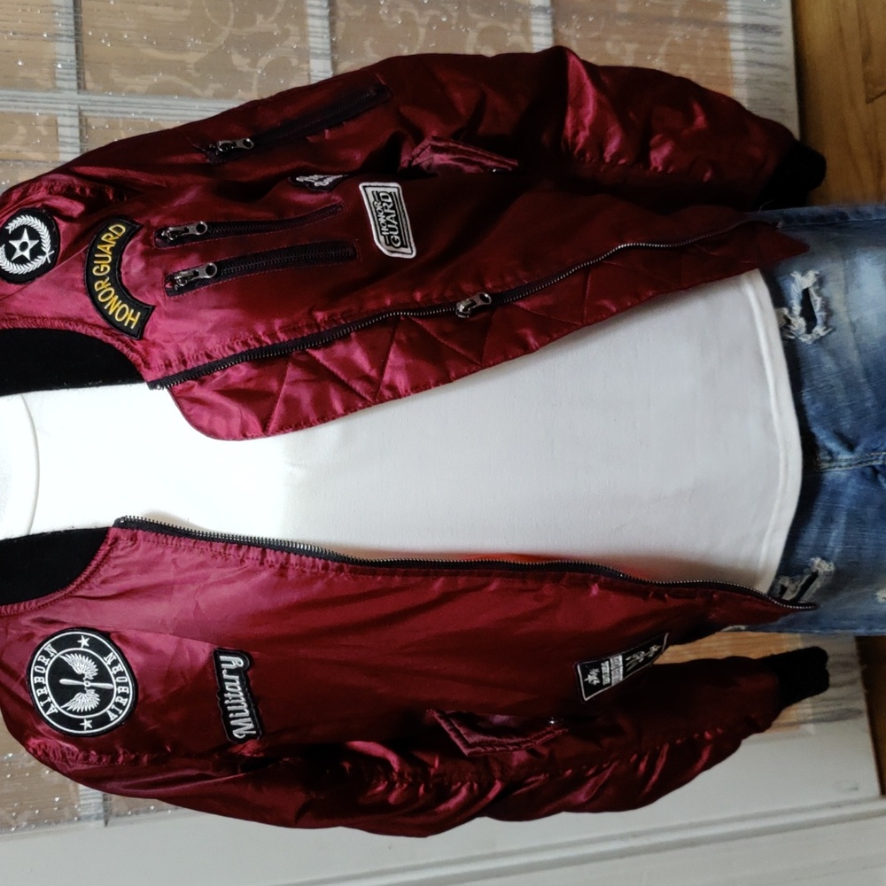 Red Fox burgandy size large multi patches all over orange Inside